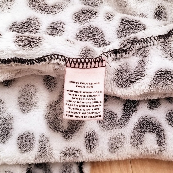 JUICY COUTURE Animal Print Sweater - Picture 6 of 8